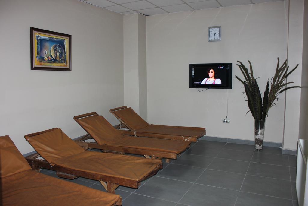 Paluri Hotel Hopa Exterior photo